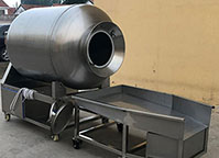 Vacuum tumbler for meat processing 